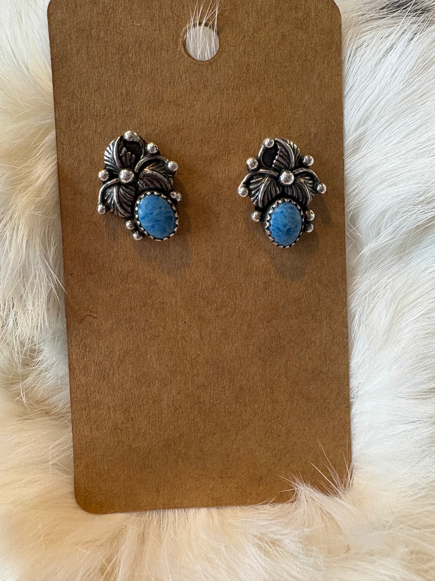 Denim lapis flower