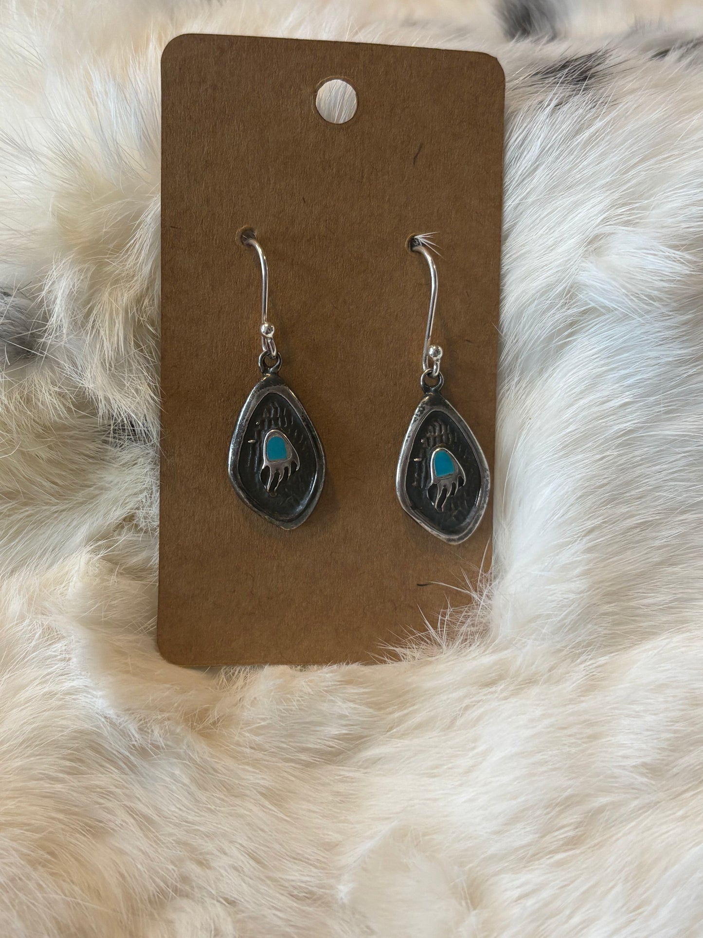 Hopi dangles