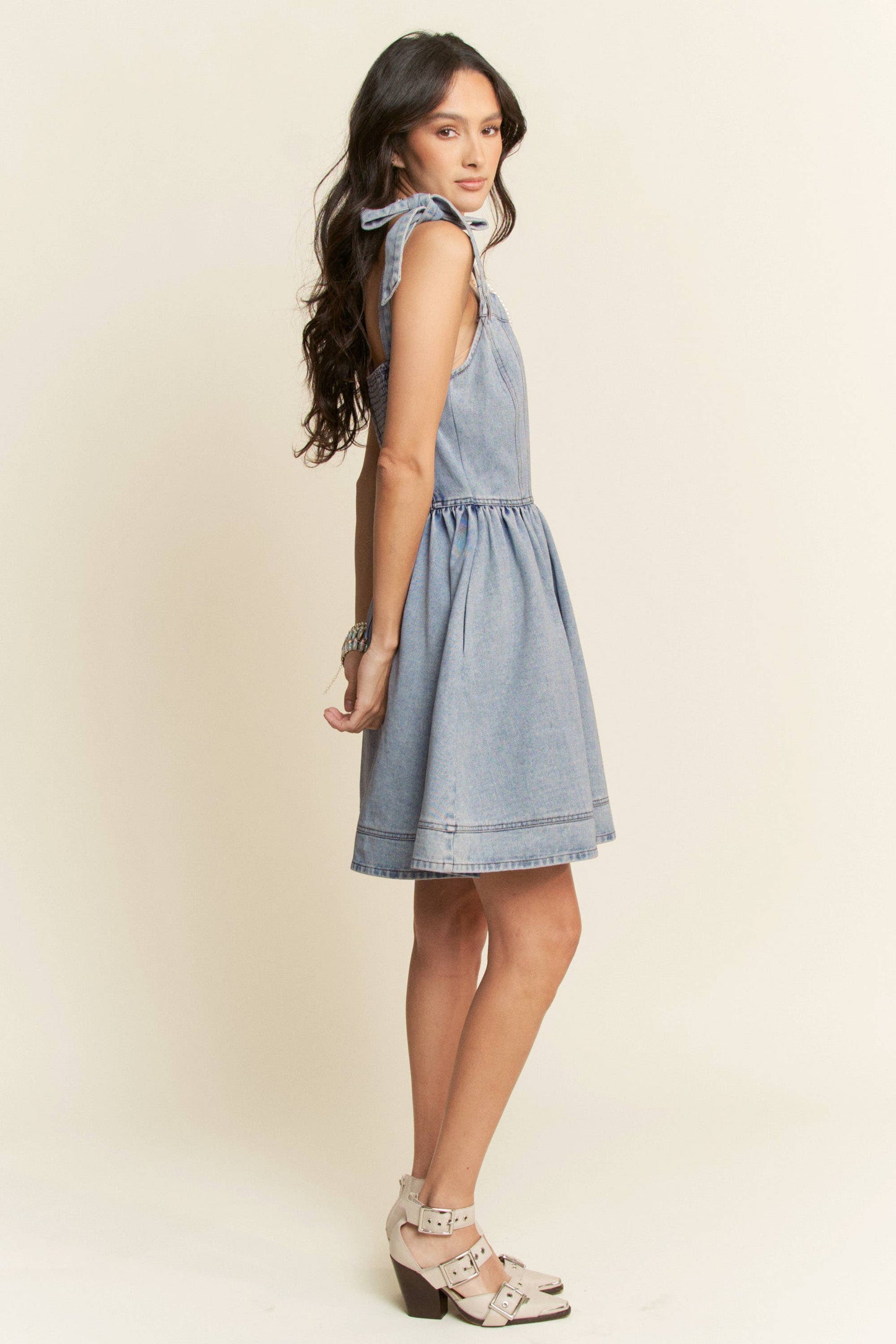 STRAP SMOCKING ZIPPER WASHED OUT DENIM MINI DRESS