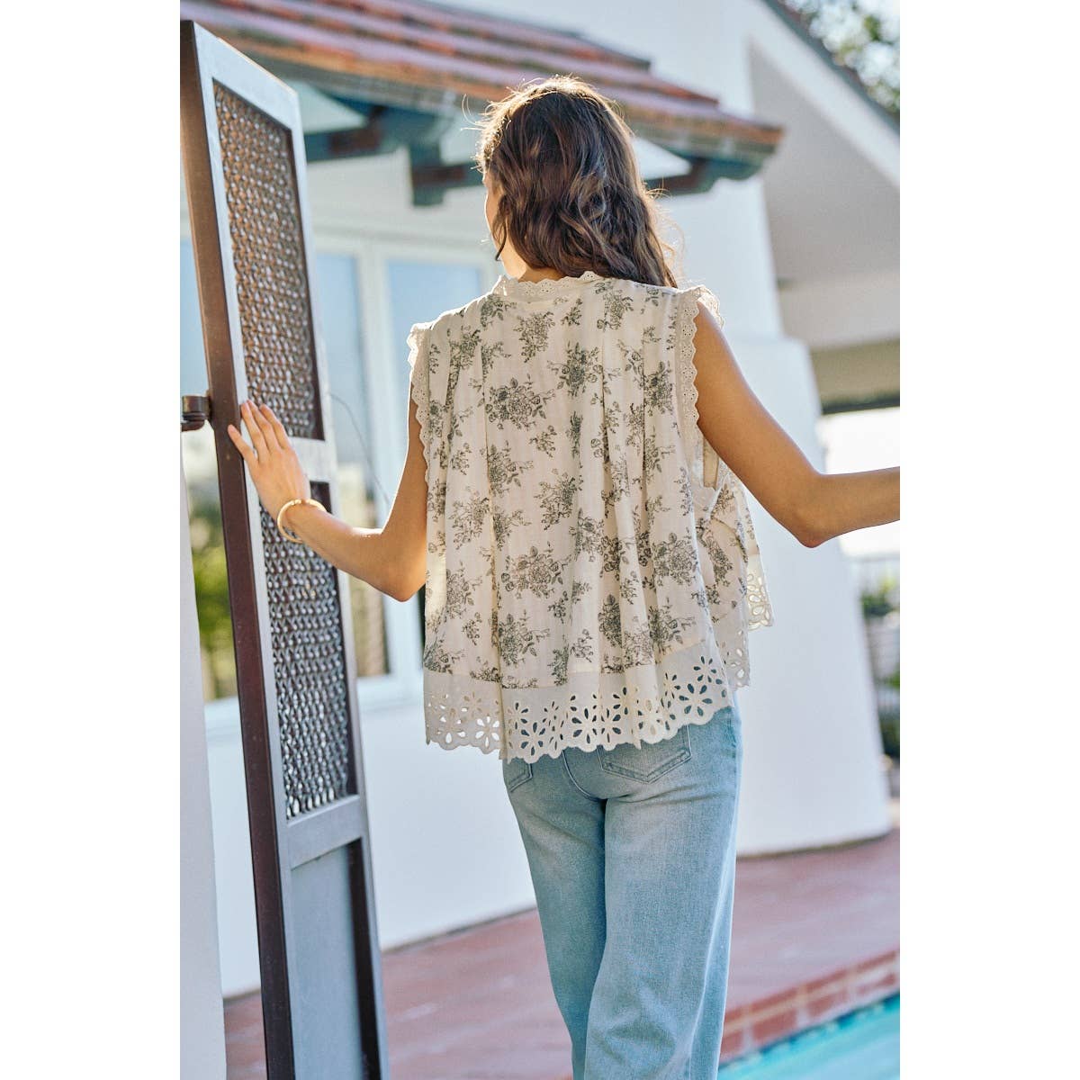 VINTAGE FLORAL BUTTON BLOUSE