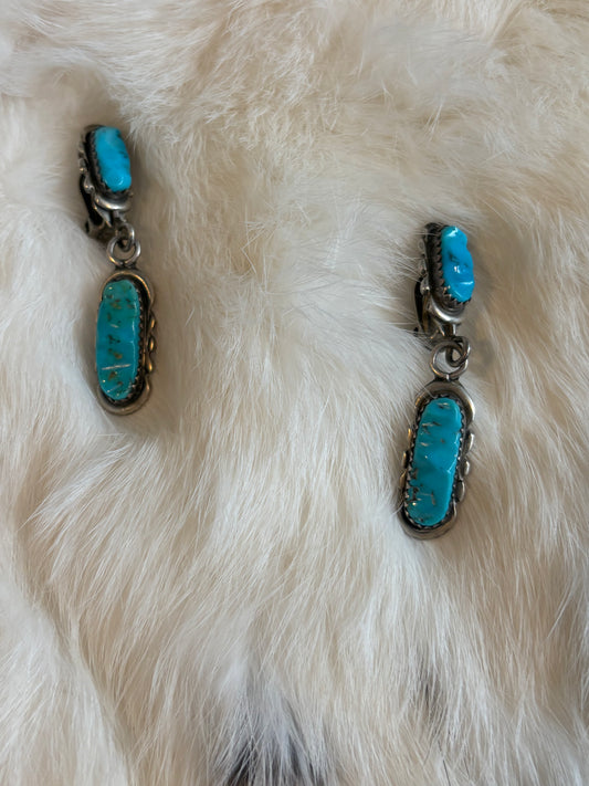 AQ Zuni dangle